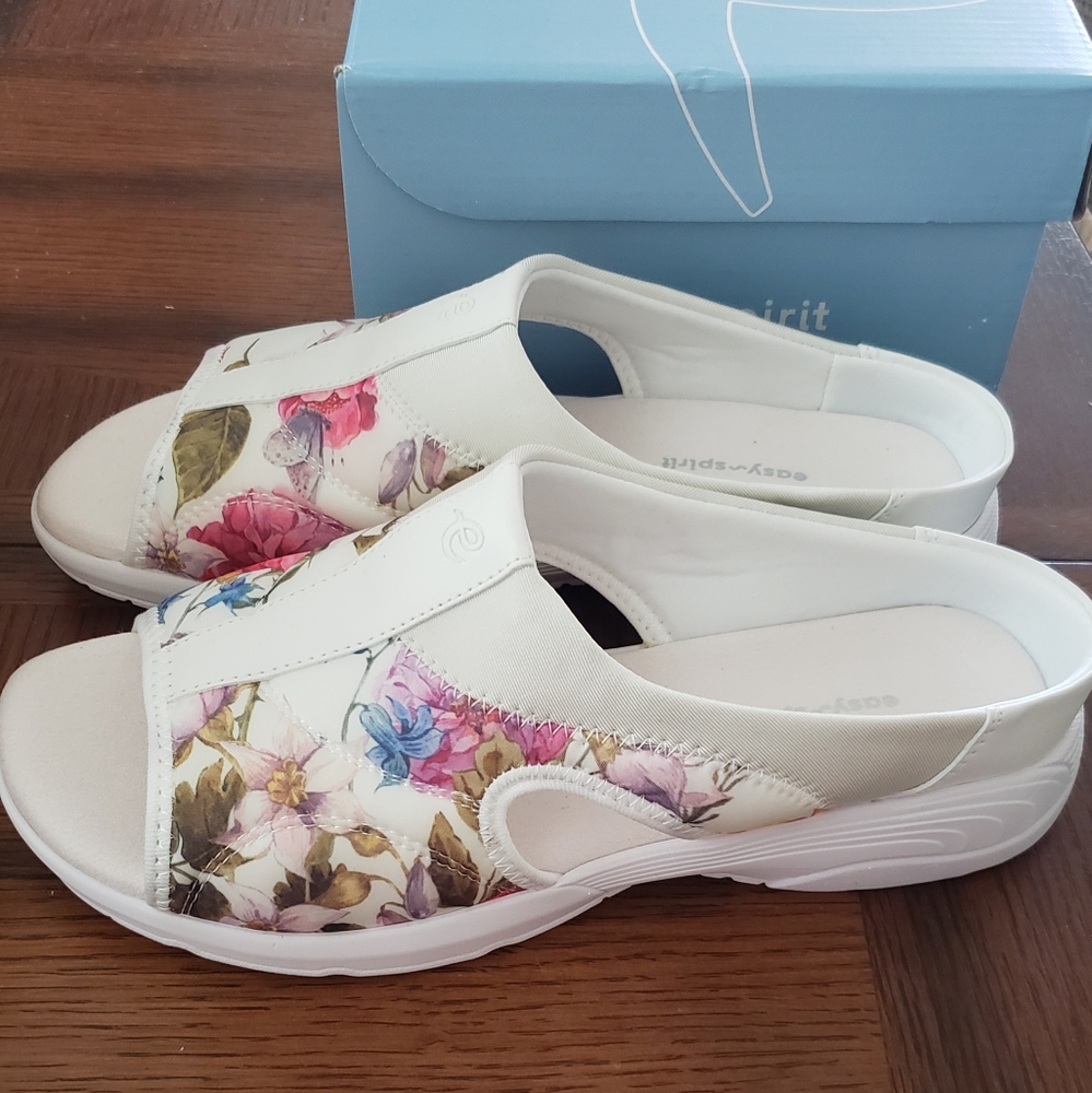 Easy Spirit Traveltime Comfort Sandal  8 1/2M NEW!
